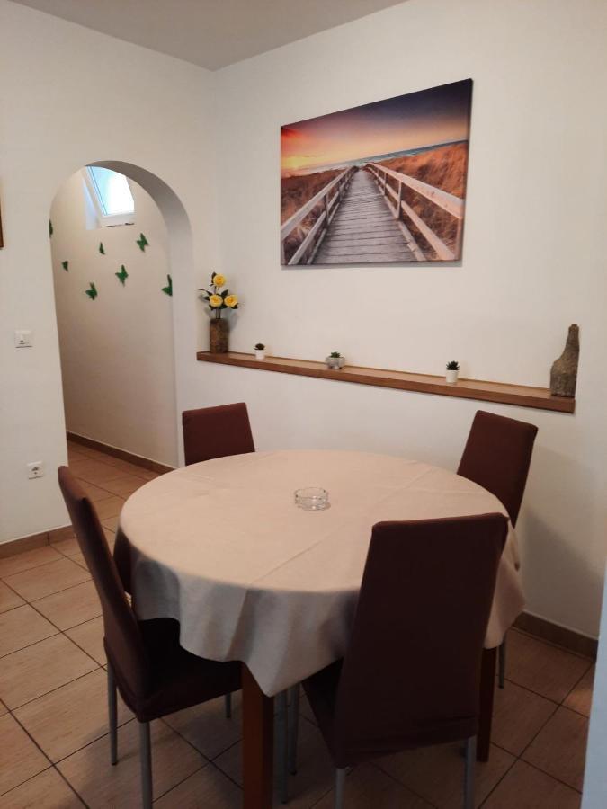 App Vito Appartement Selce Buitenkant foto