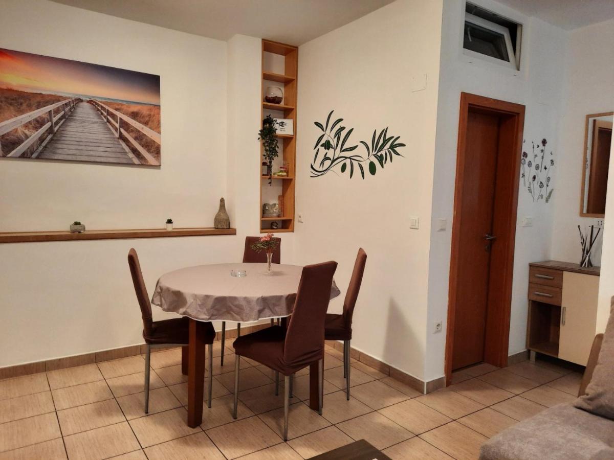 App Vito Appartement Selce Buitenkant foto